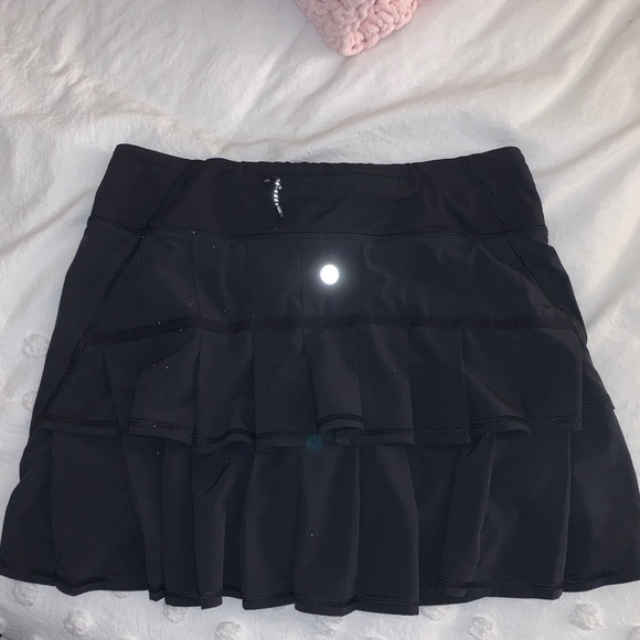 lululemon athletica Dresses & Skirts - Lululemon pacesetter tennis skirt